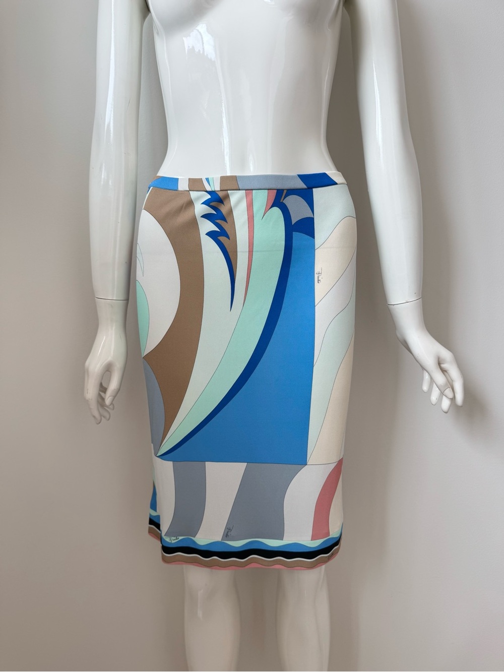 NWT Emilio pucci knee length skirt